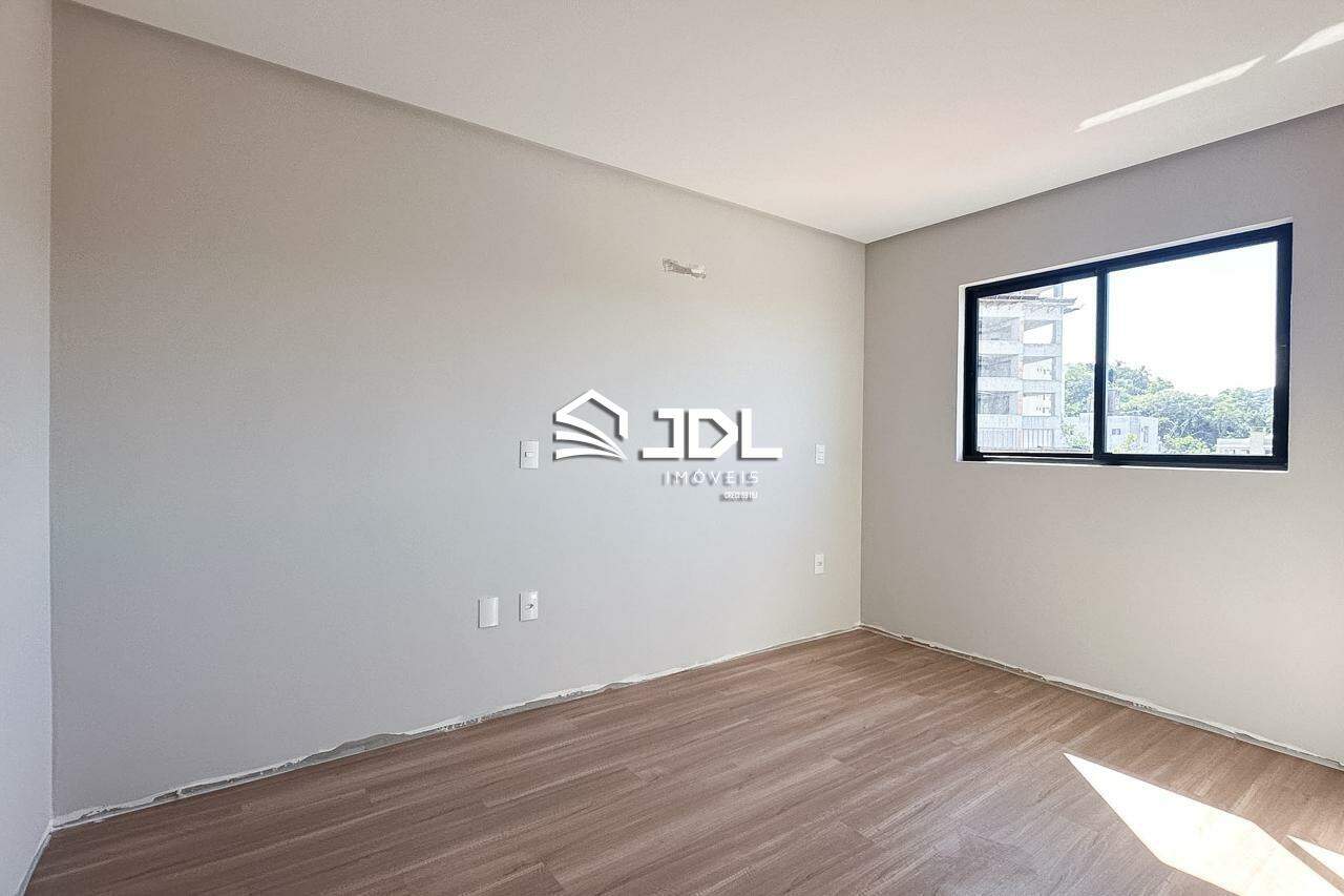 Apartamento à venda no bairro Vila Nova: 