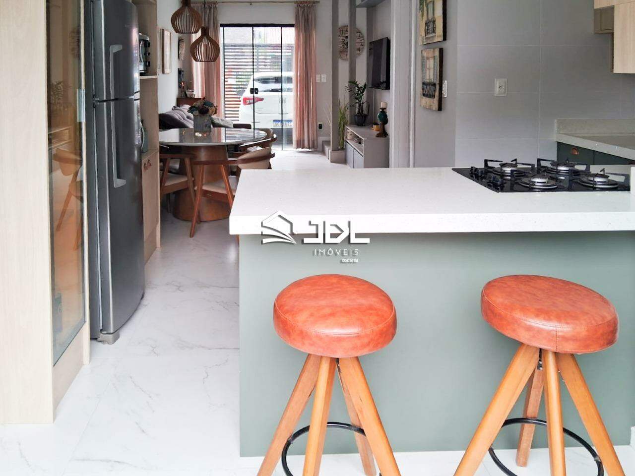 Casa à venda no bairro Meia Praia — foto 5