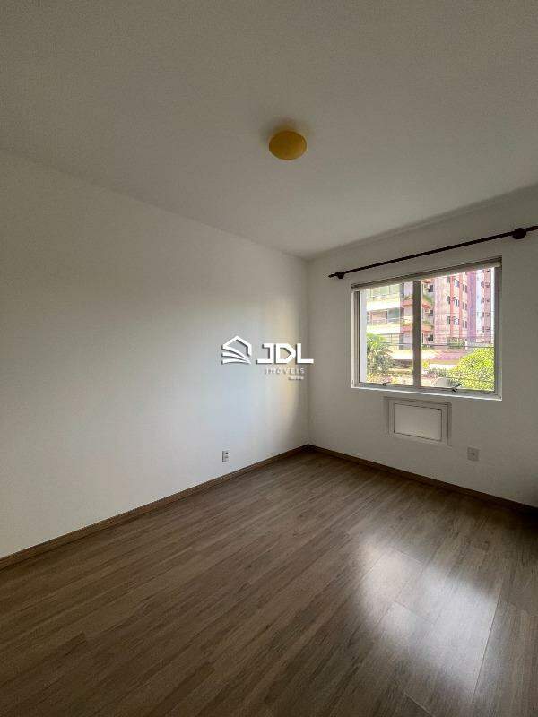 Apartamento à venda no bairro Ponta Aguda: 