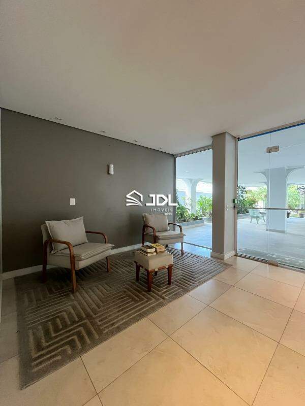 Apartamento à venda no bairro Ponta Aguda: 