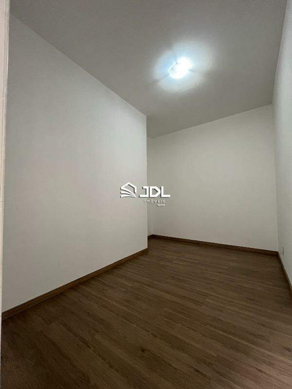 Apartamento à venda no bairro Ponta Aguda: 