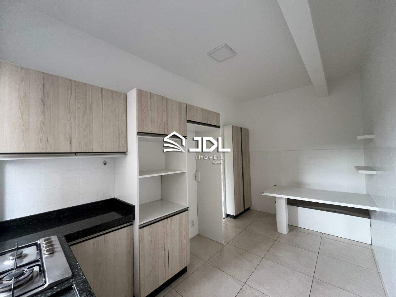 Apartamento à venda no bairro Ponta Aguda: 