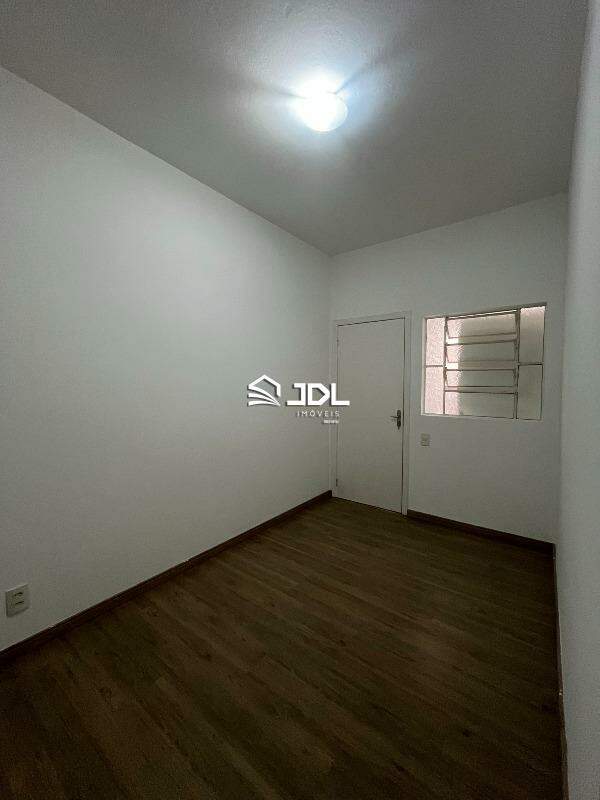 Apartamento à venda no bairro Ponta Aguda: 
