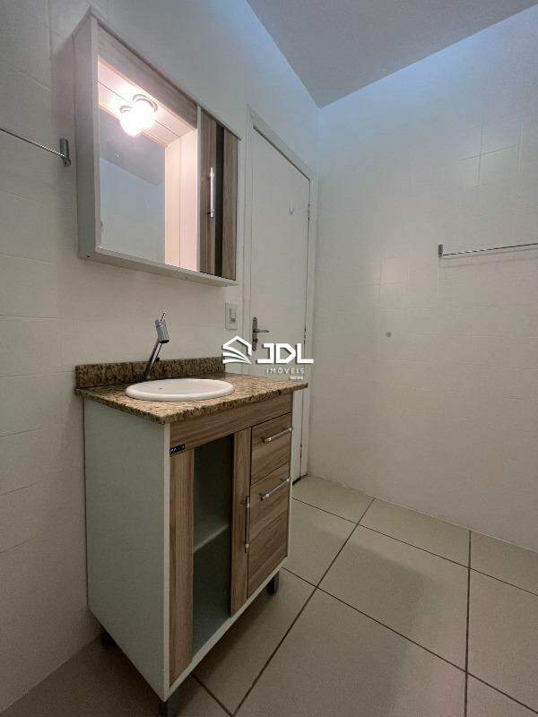 Apartamento à venda no bairro Ponta Aguda: 