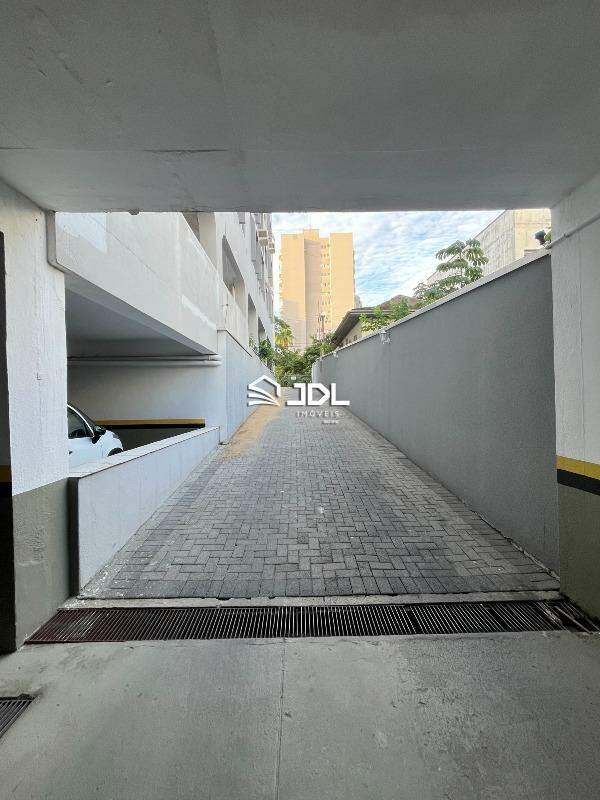 Apartamento à venda no bairro Ponta Aguda: 