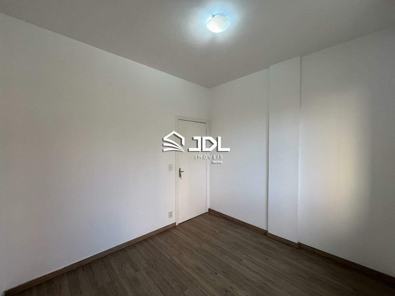 Apartamento à venda no bairro Ponta Aguda: 