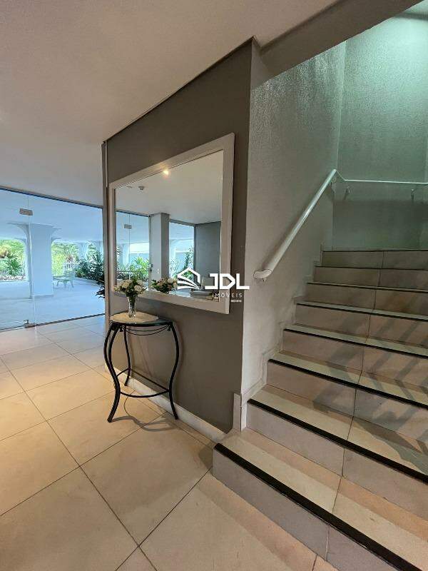Apartamento à venda no bairro Ponta Aguda: 