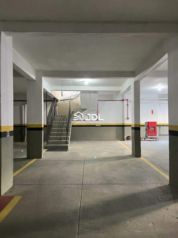 Apartamento à venda no bairro Ponta Aguda: 