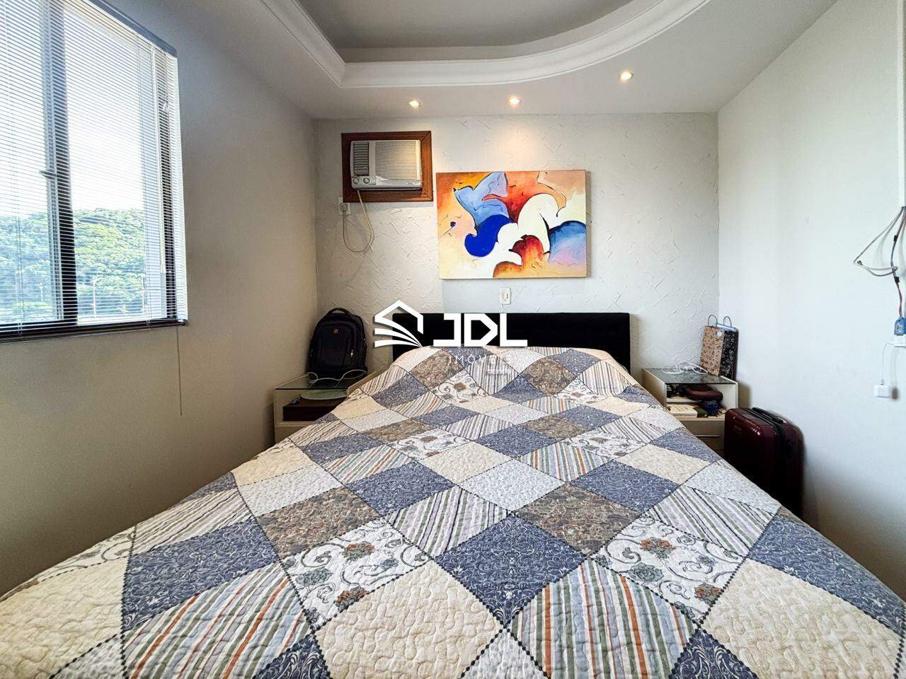 Apartamento à venda no bairro Velha: 
