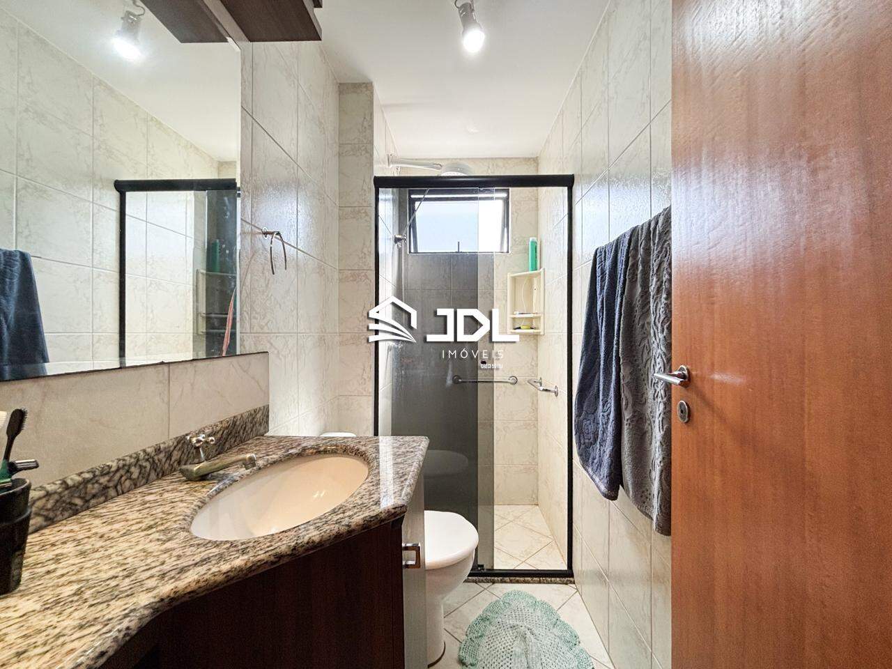 Apartamento à venda no bairro Velha: 