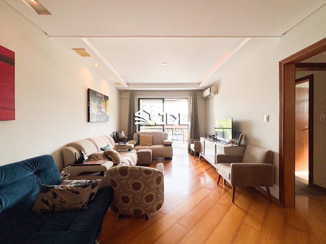 Apartamento à venda no bairro Velha: 