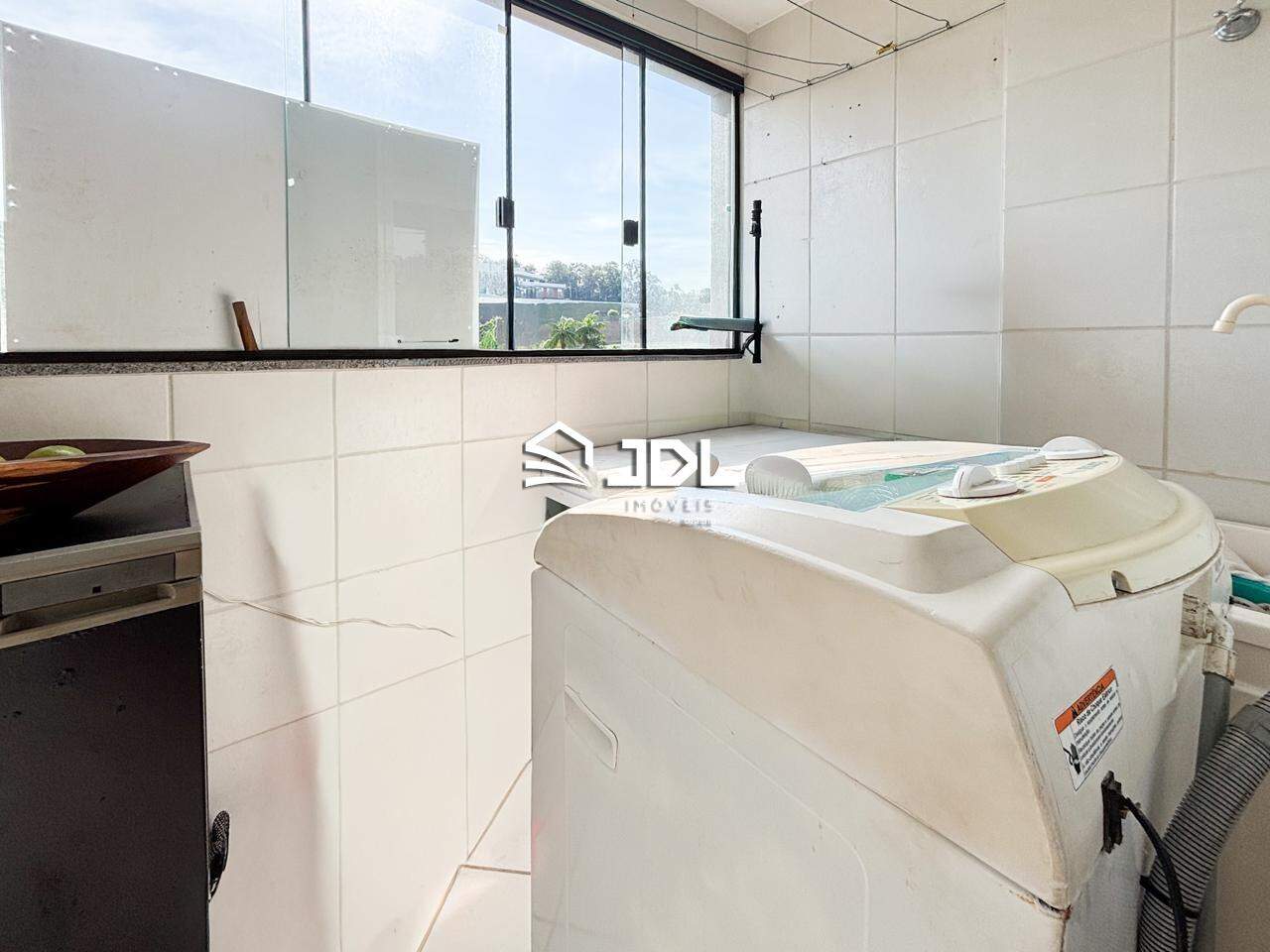 Apartamento à venda no bairro Velha: 