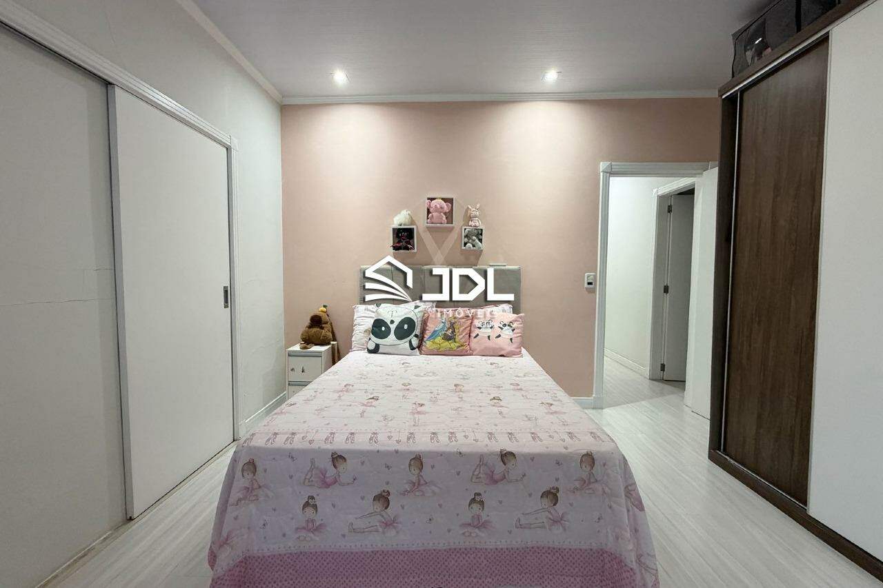 Casa à venda no bairro Garcia: 