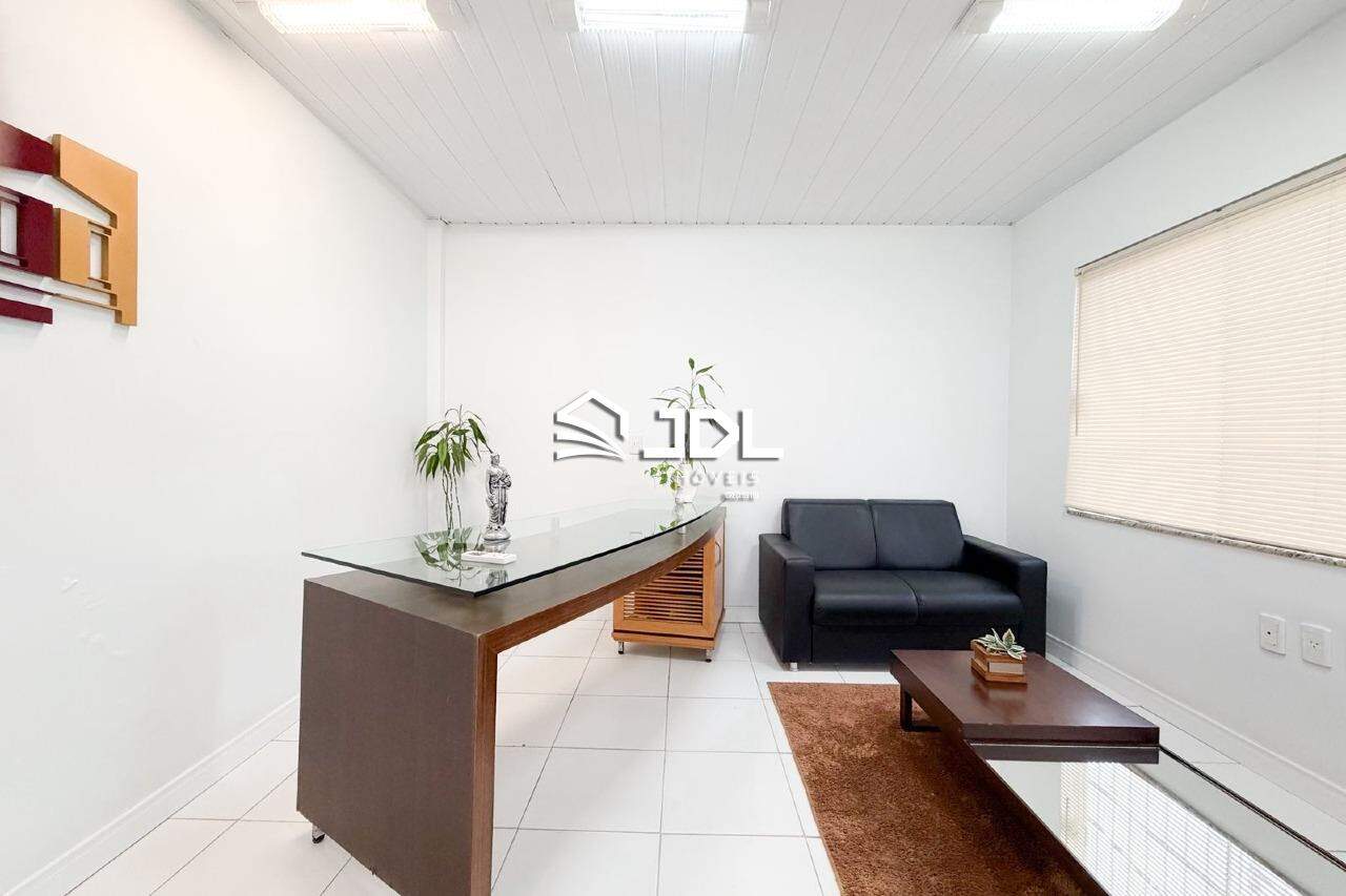 Casa à venda no bairro Garcia: 