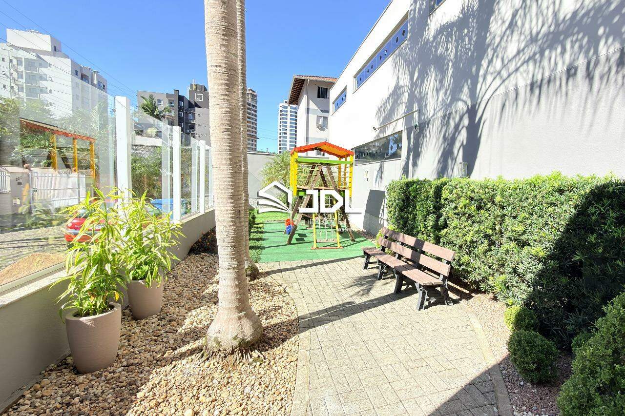 Apartamento à venda no bairro Vila Nova: 