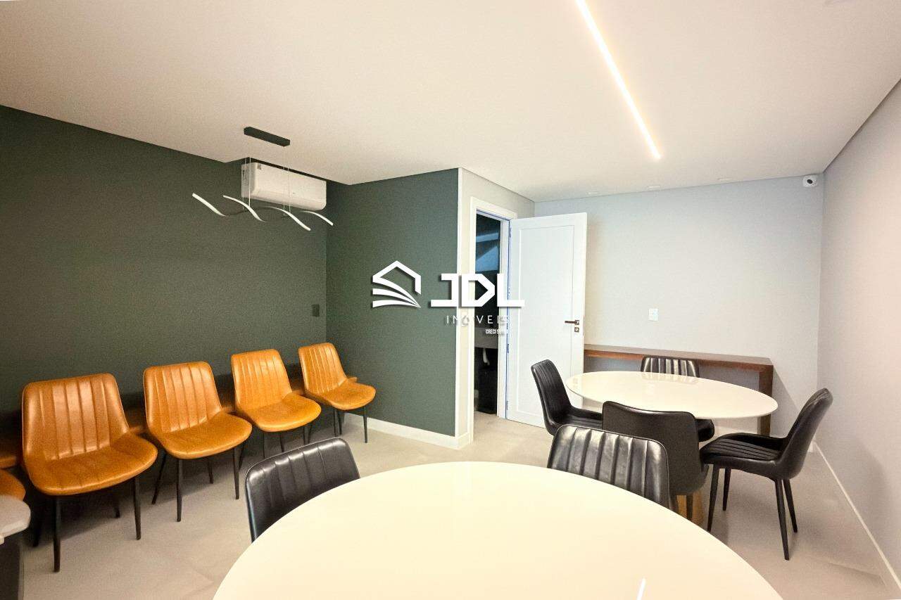 Apartamento à venda no bairro Vila Nova: 
