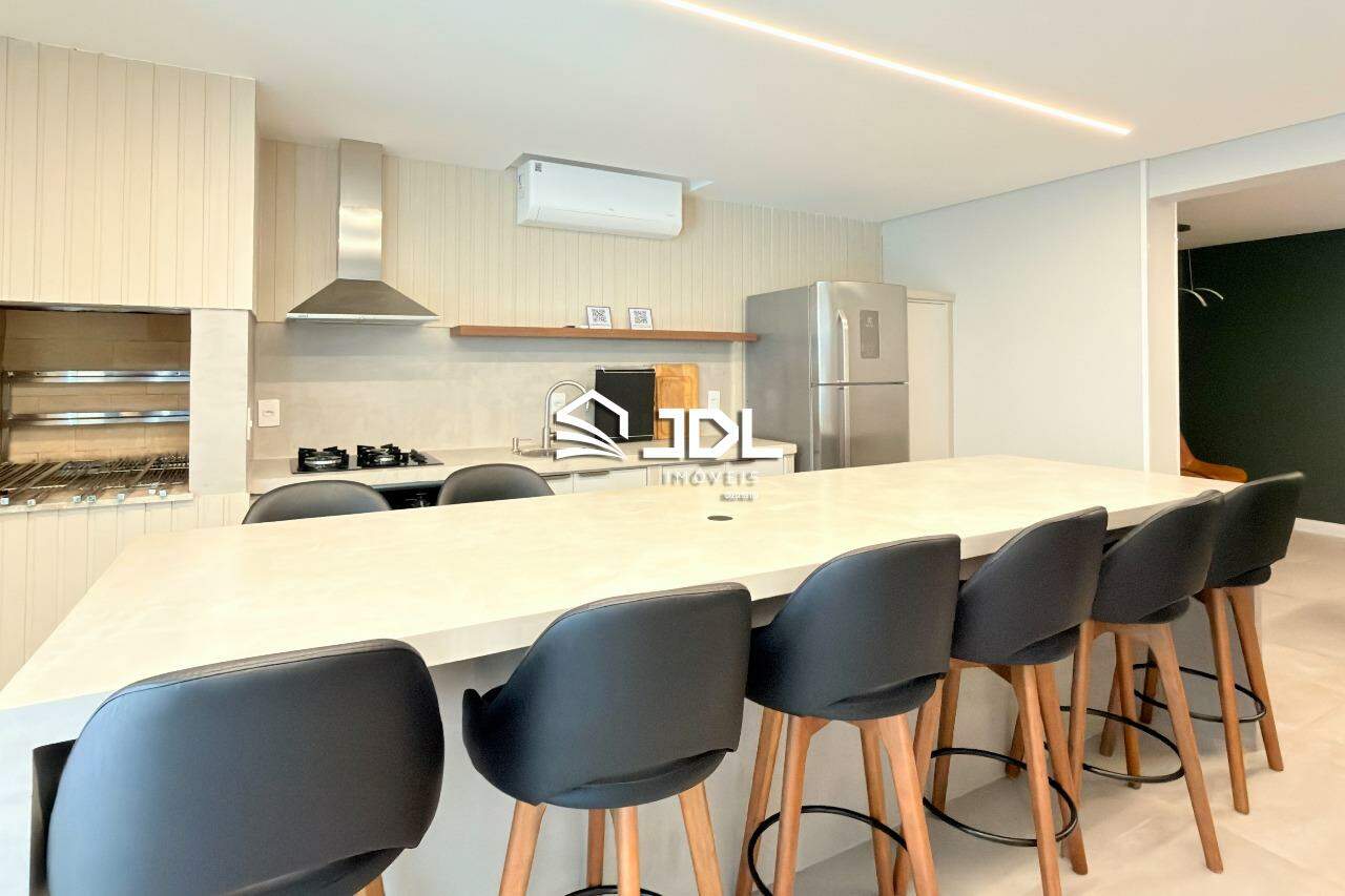Apartamento à venda no bairro Vila Nova: 
