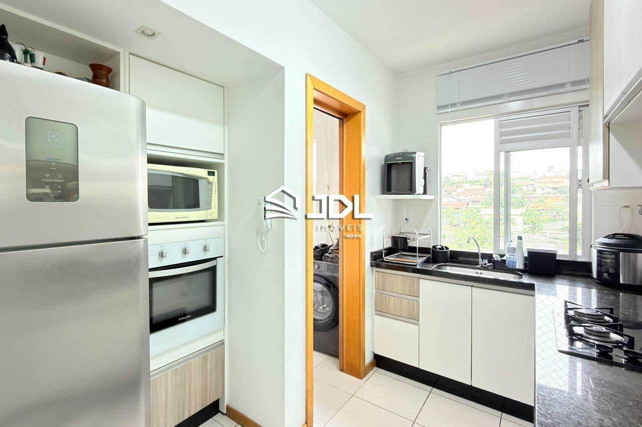 Apartamento à venda no bairro Vila Nova: 