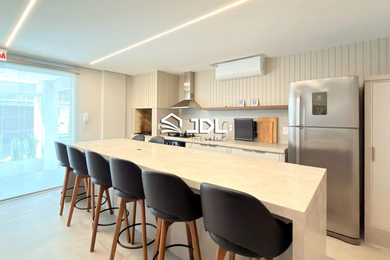 Apartamento à venda no bairro Vila Nova: 