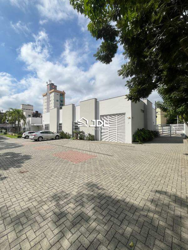 Prédio à venda no bairro Itoupava Seca: 