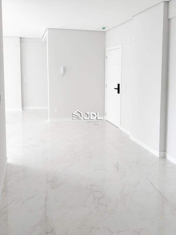 Apartamento à venda no bairro Tabuleiro: 