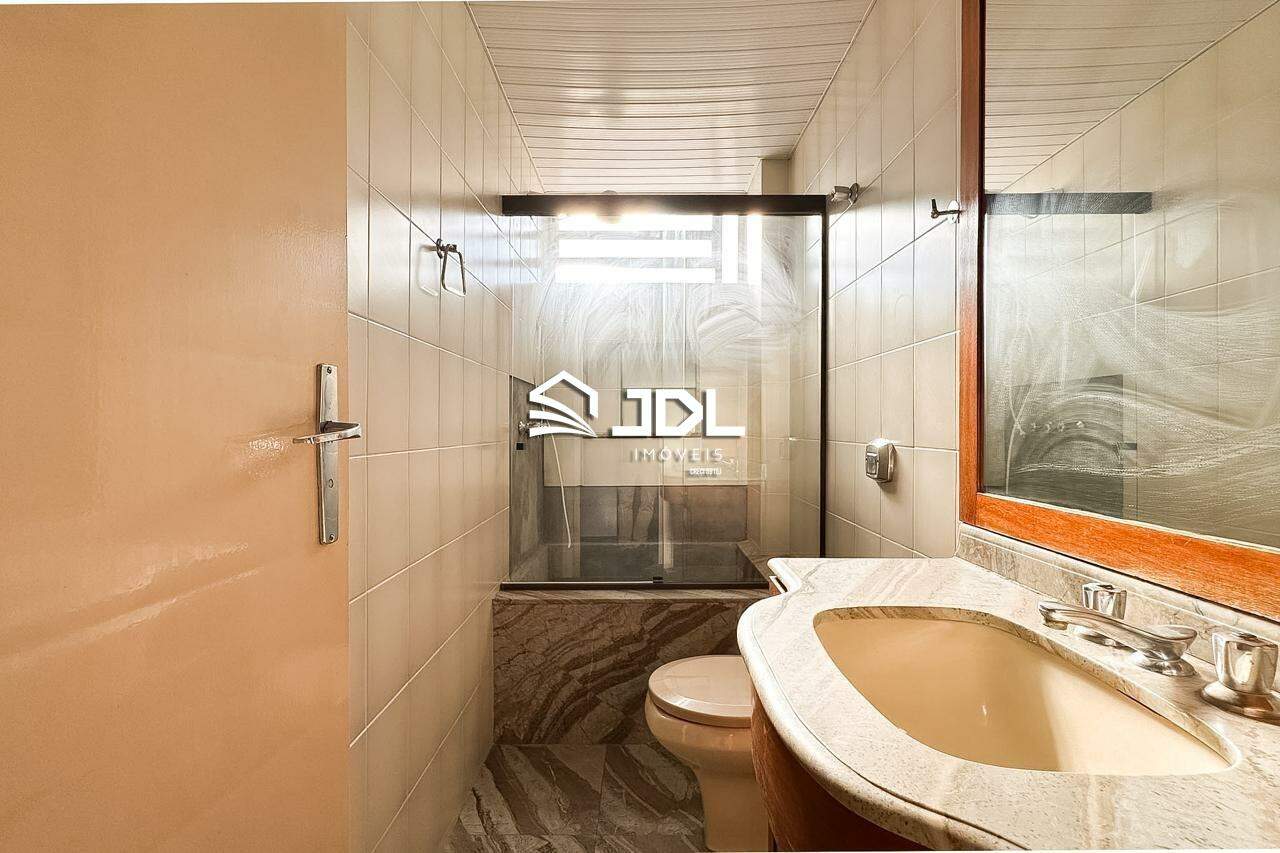 Apartamento à venda no bairro Ponta Aguda: 