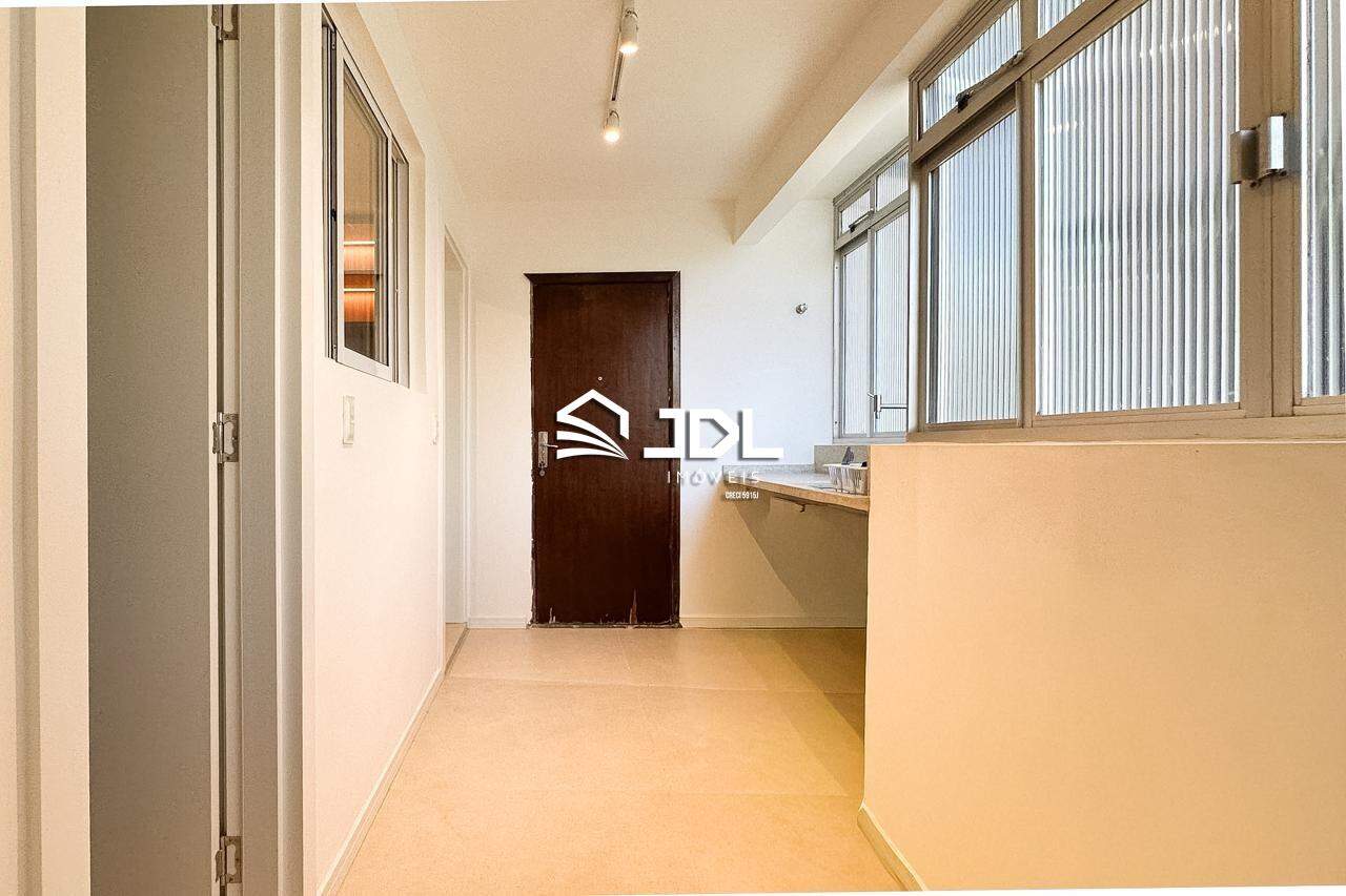 Apartamento à venda no bairro Ponta Aguda: 