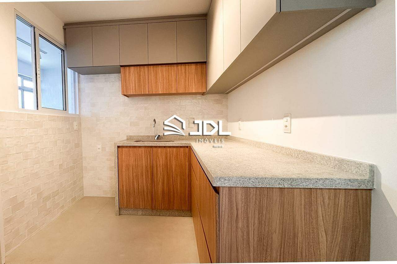 Apartamento à venda no bairro Ponta Aguda: 