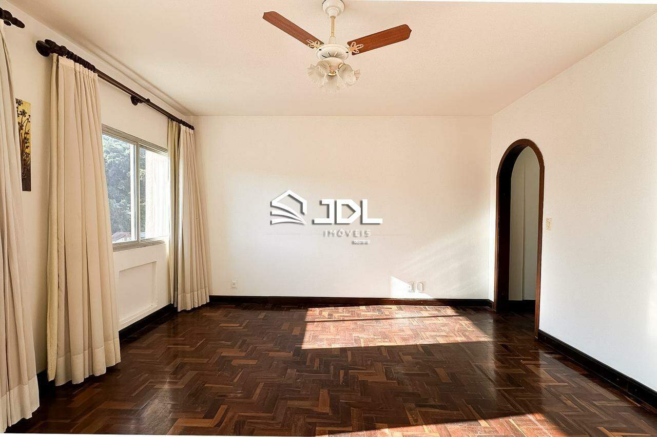 Apartamento à venda no bairro Ponta Aguda: 