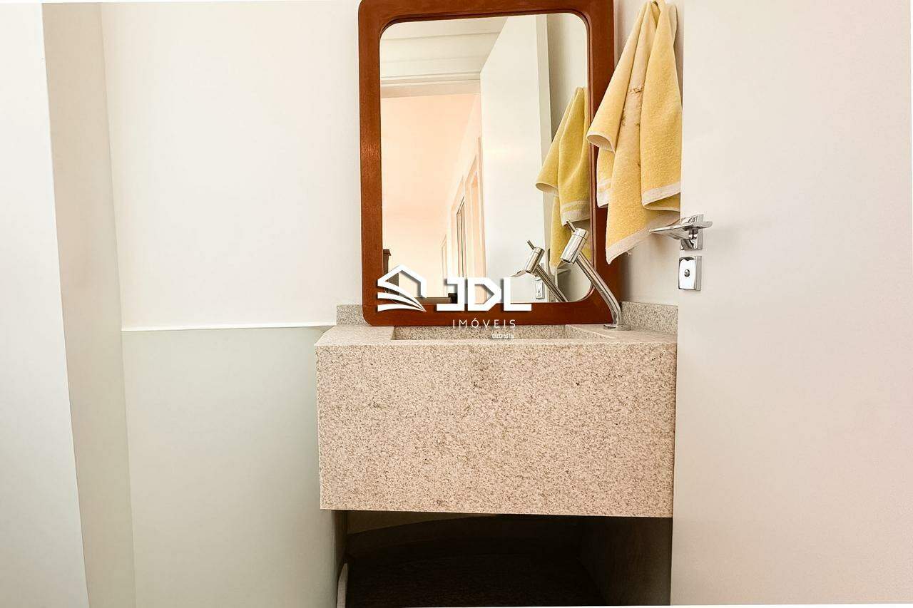 Apartamento à venda no bairro Ponta Aguda: 