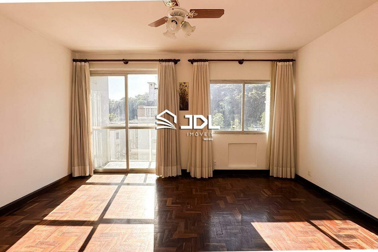 Apartamento à venda no bairro Ponta Aguda: 