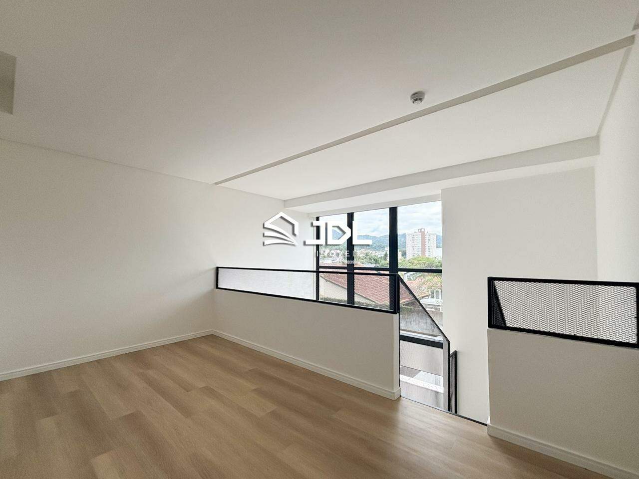 Apartamento Duplex à venda no bairro Velha: