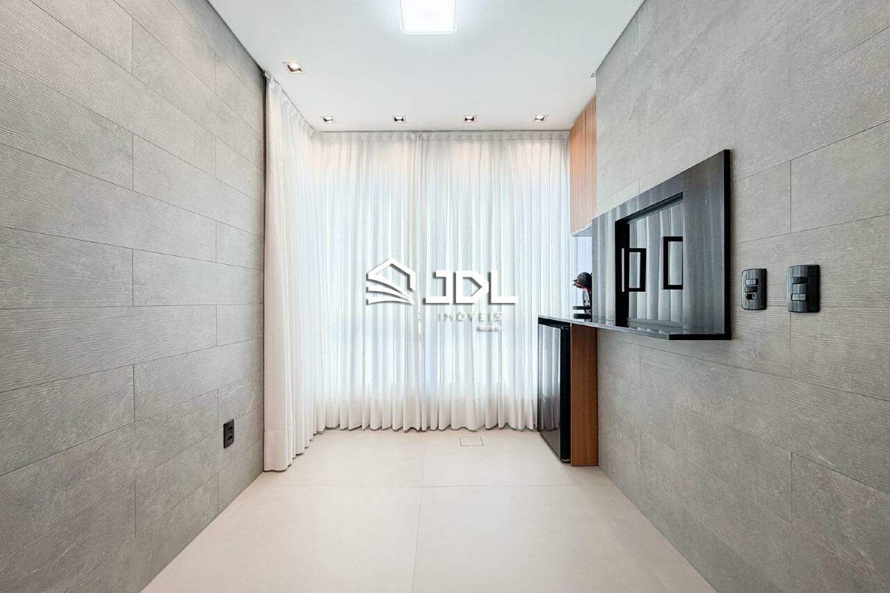 Apartamento à venda no bairro Velha: 