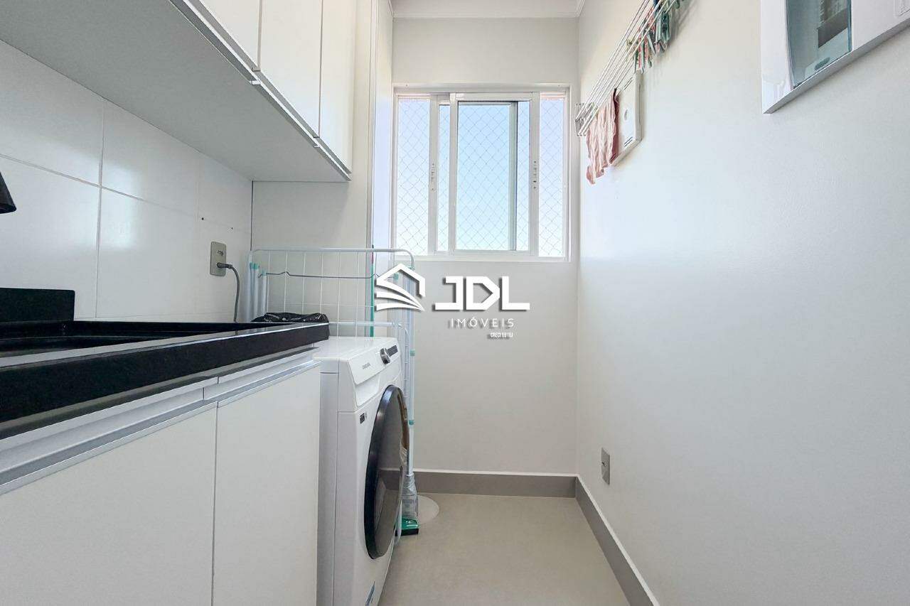 Apartamento à venda no bairro Velha: 