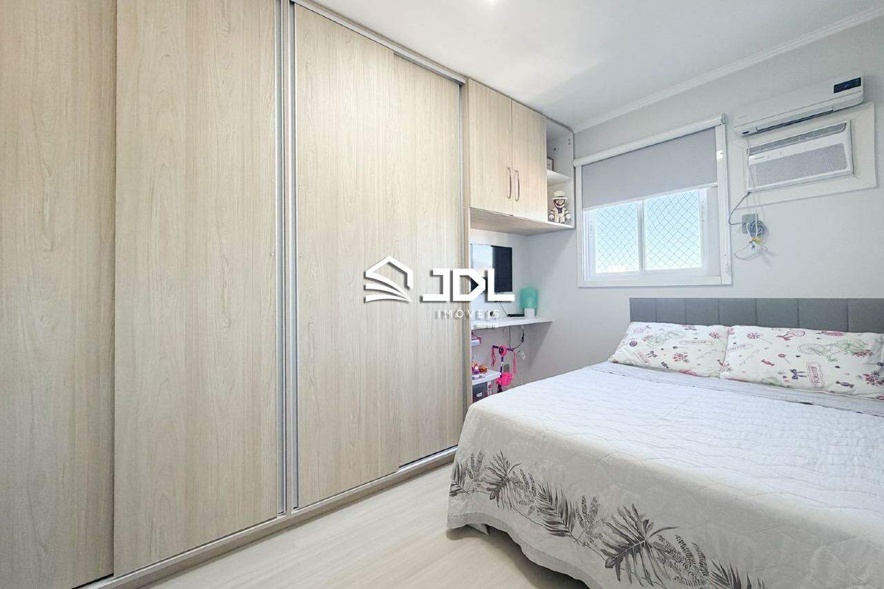Apartamento à venda no bairro Velha: 