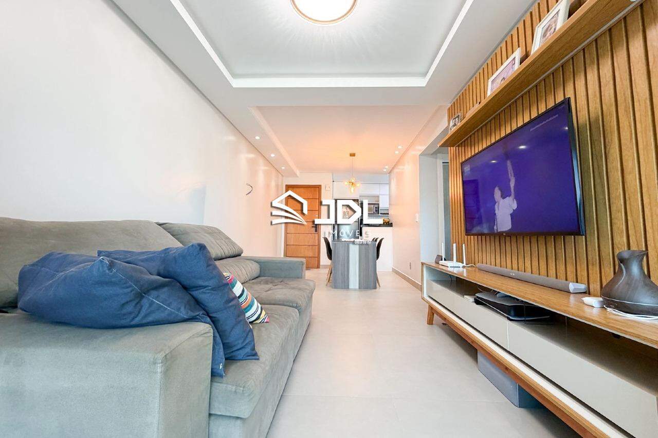 Apartamento à venda no bairro Velha: 