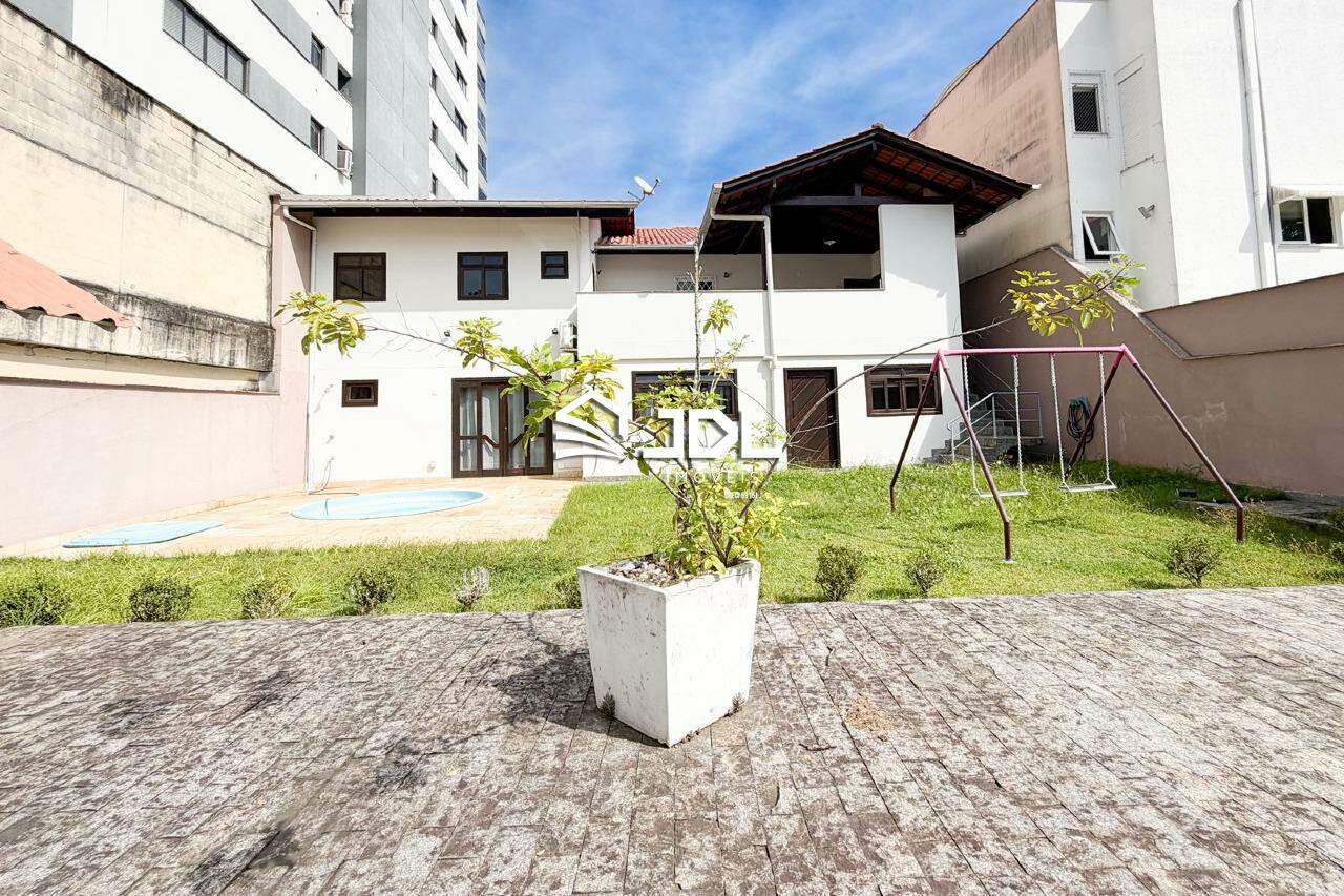 Casa à venda no bairro Vila Nova: