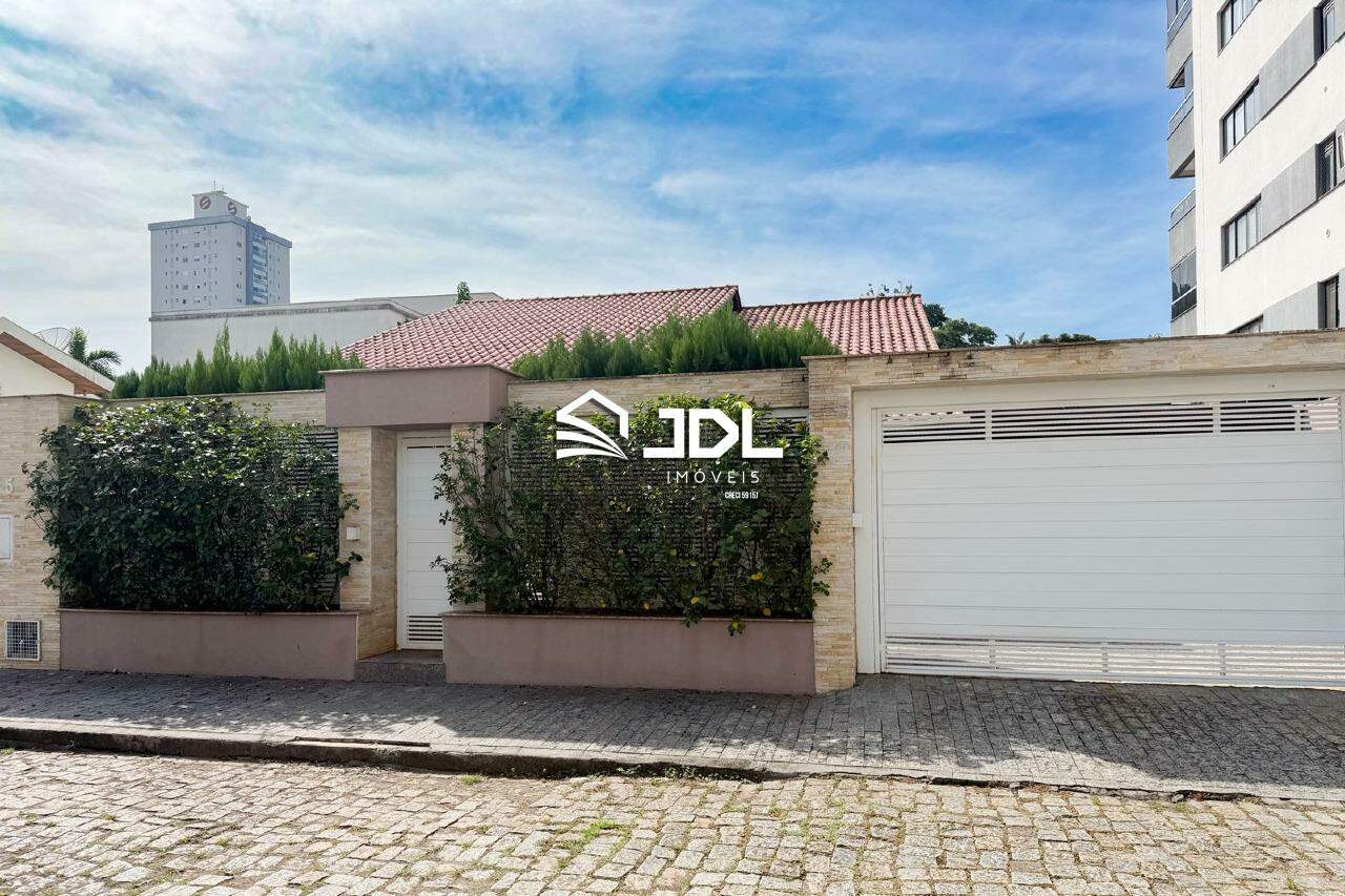 Casa à venda no bairro Vila Nova: 