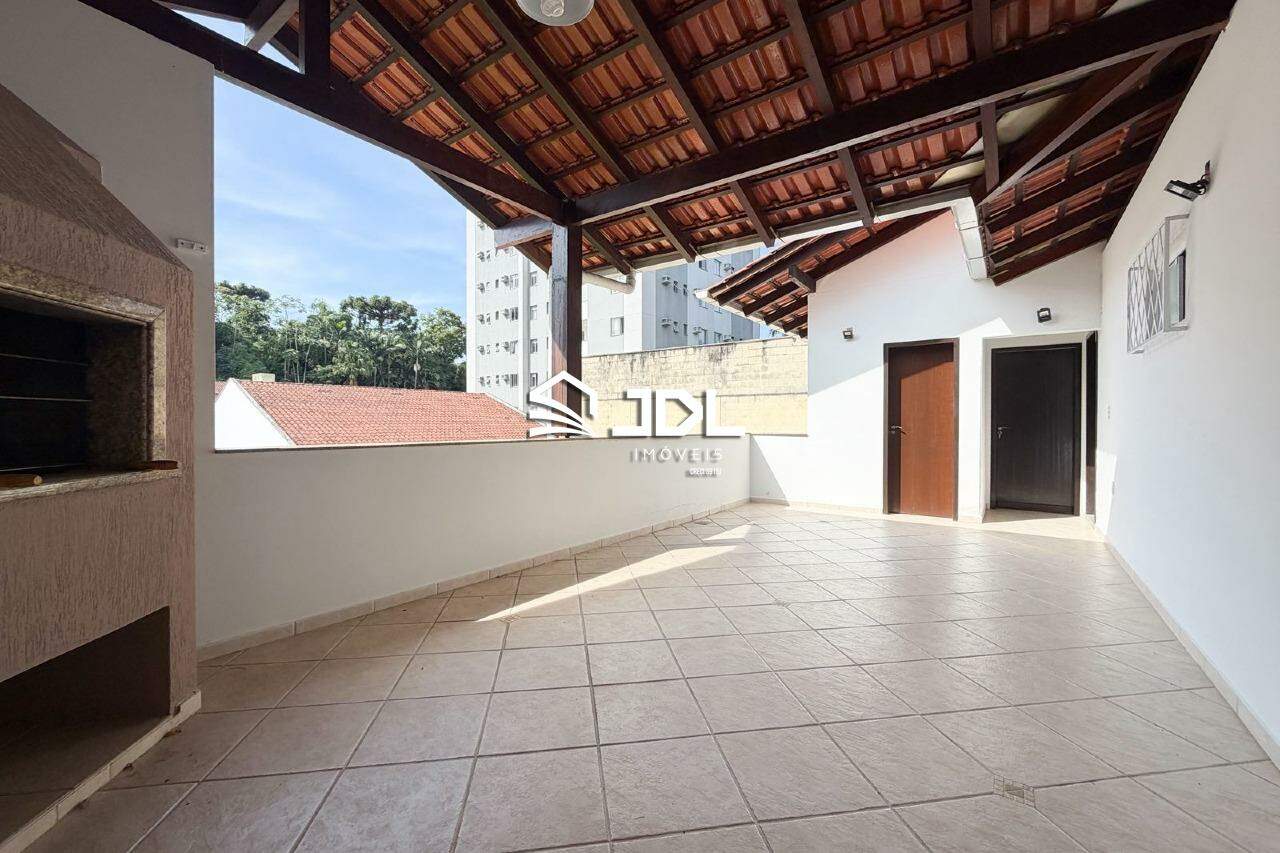 Casa à venda no bairro Vila Nova: