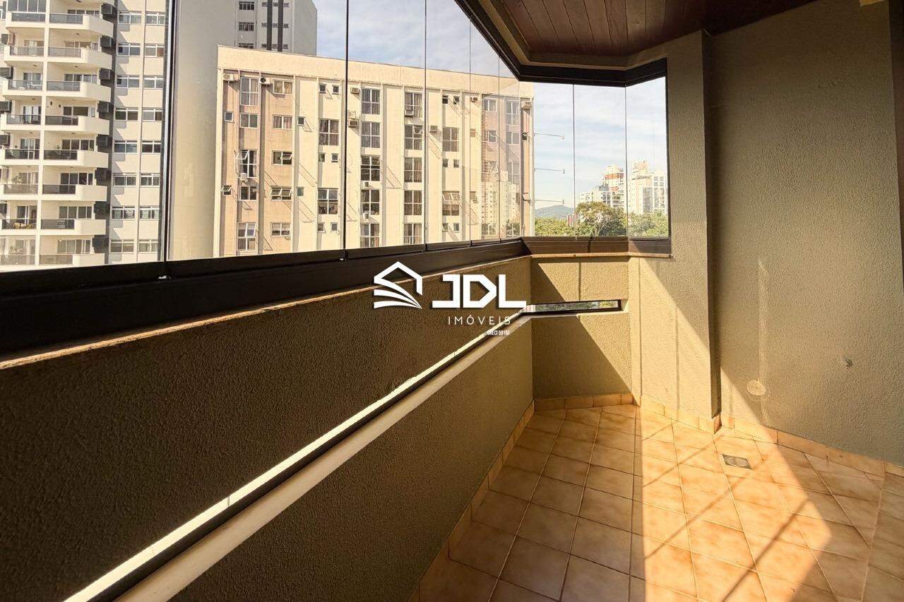Apartamento à venda no bairro Ponta Aguda: