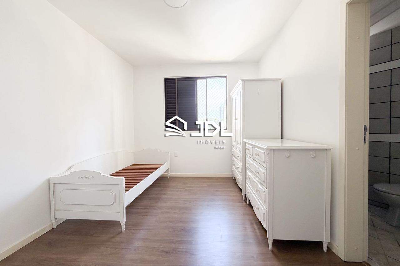 Apartamento à venda no bairro Ponta Aguda:
