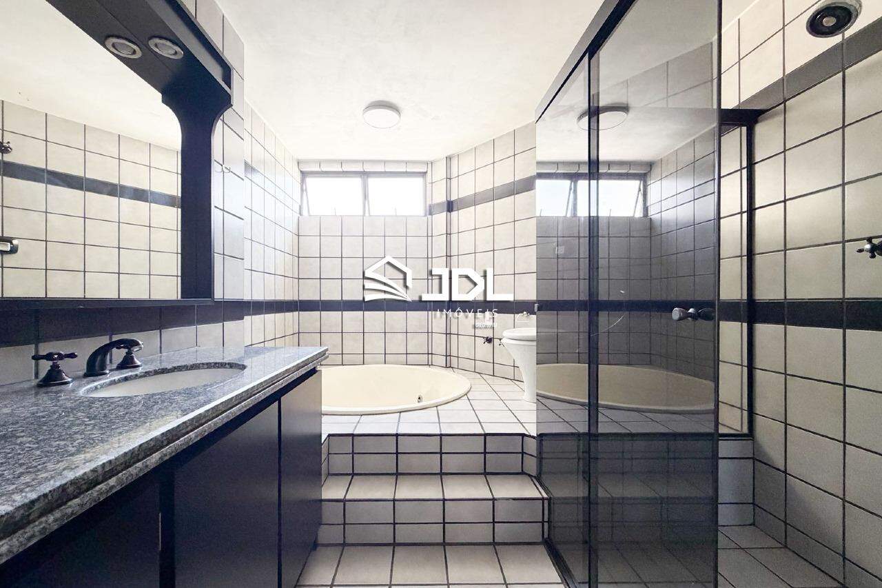Apartamento à venda no bairro Ponta Aguda: