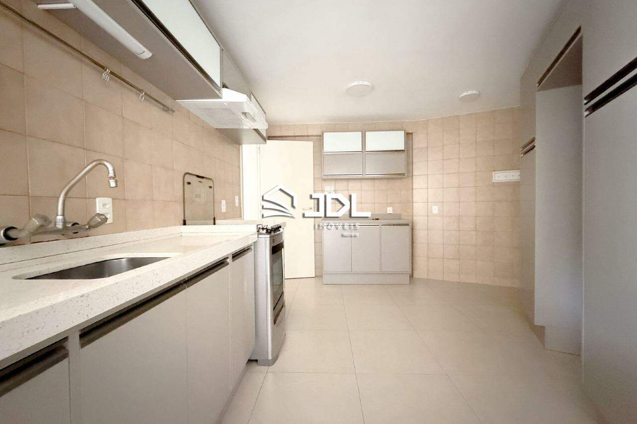 Apartamento à venda no bairro Ponta Aguda: