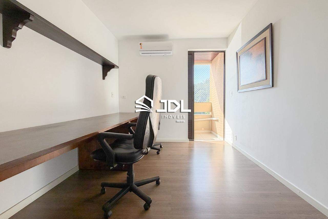 Apartamento à venda no bairro Ponta Aguda: