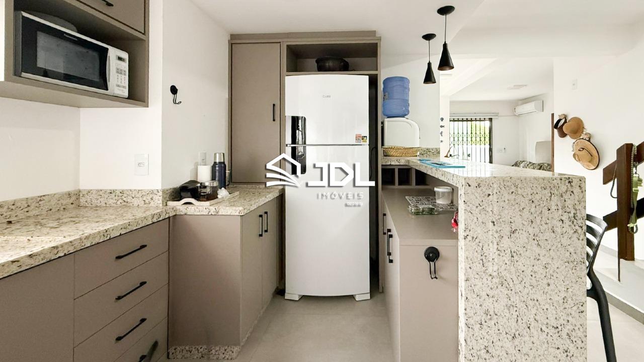 Casa à venda no bairro Bombas: 