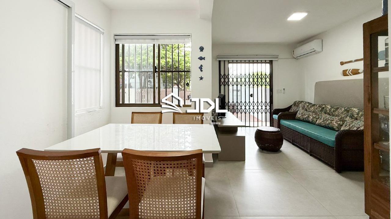 Casa à venda no bairro Bombas: 