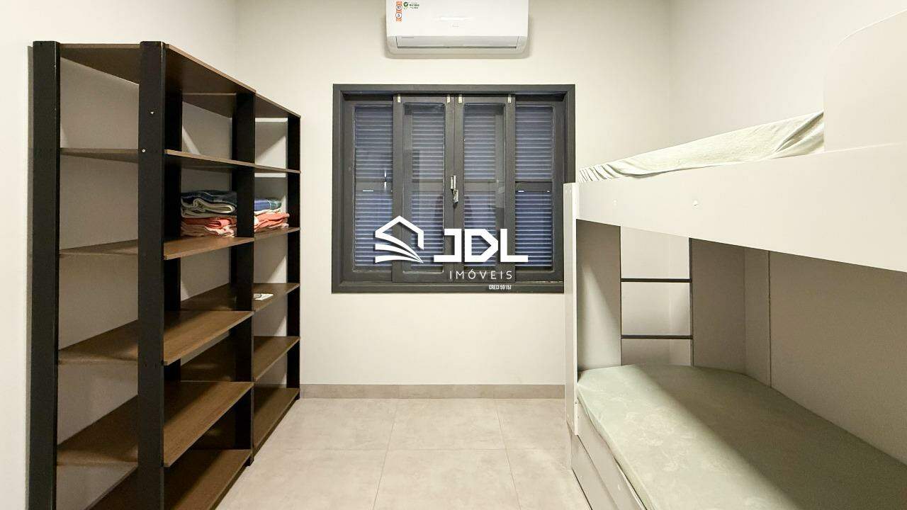 Casa à venda no bairro Centro: 