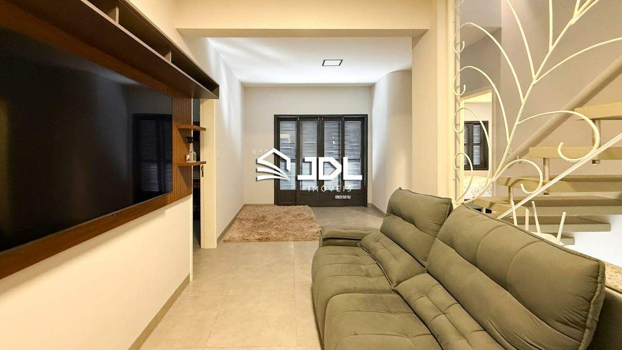 Casa à venda no bairro Centro: 