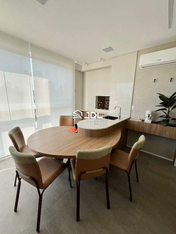 Apartamento à venda no bairro Porto Belo: