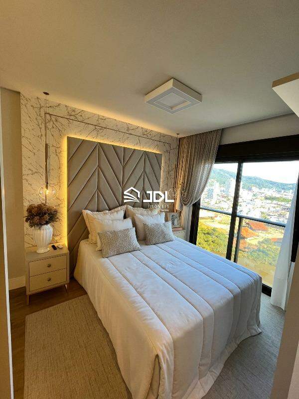 Apartamento à venda no bairro Porto Belo: 